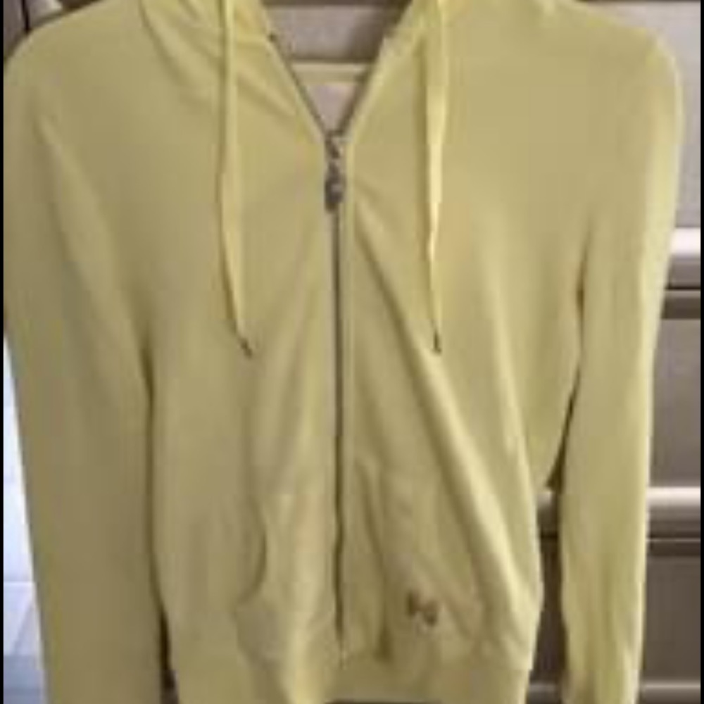 VICTORIA SECRET SWEATSHIRT!
